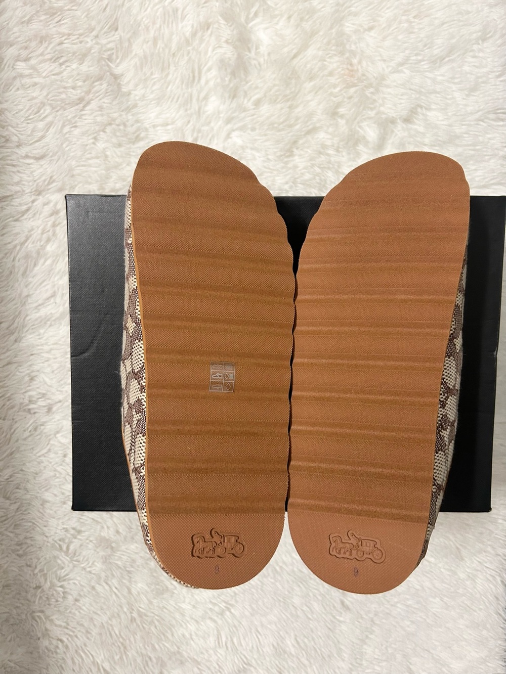 Coach Hadley Signature Logo Print Jacquard Clogs - Picture 11 of 15